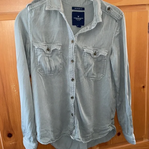 ‼️FREE with Purchase‼️ AEO 🦅 Olive Top 💚 - Picture 5 of 17